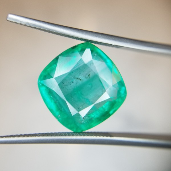 E105
